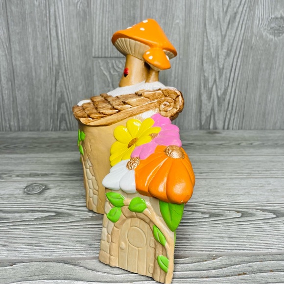 Vintage ceramic slip cast whimsical gnome home decoration garden decor lamp base - Picture 3 of 10